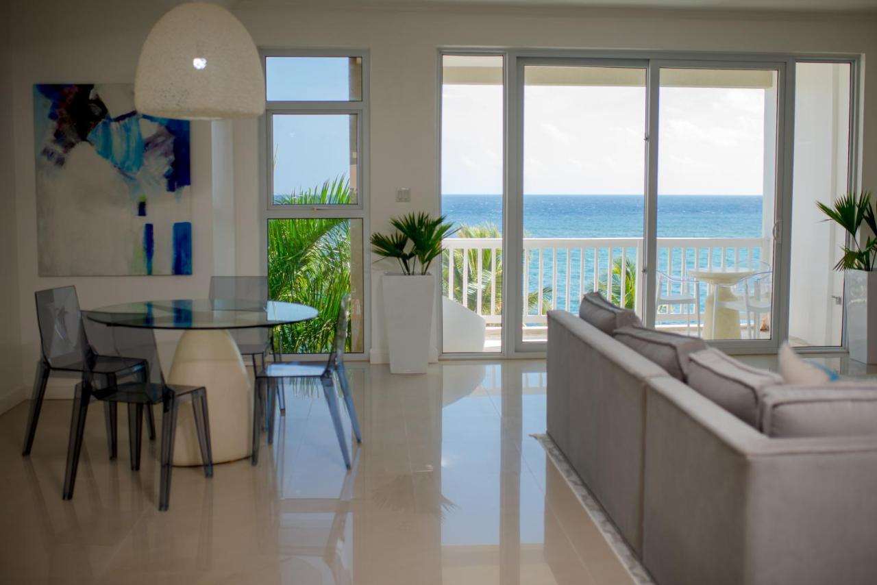 Whispering Seas Oceanfront Suite أوشو ريوس المظهر الخارجي الصورة