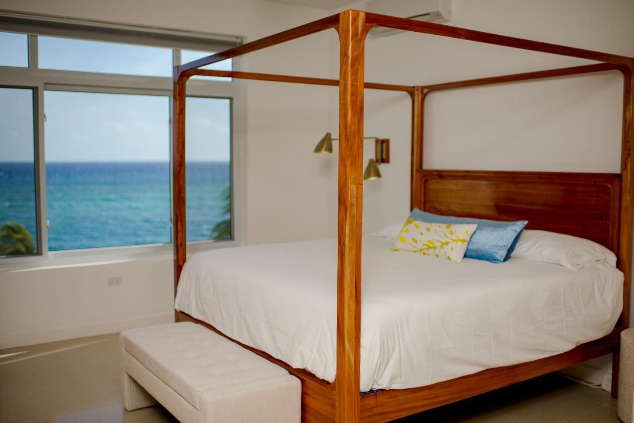 Whispering Seas Oceanfront Suite أوشو ريوس المظهر الخارجي الصورة